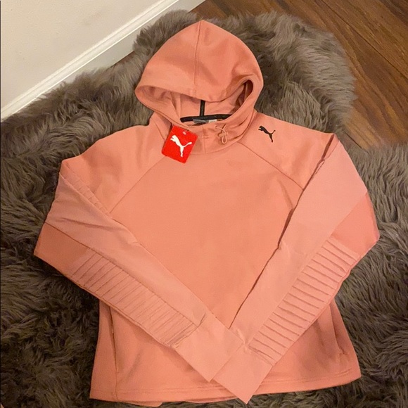Puma Tops - NEW! 💎 PUMA Pullover Hoodie 💕